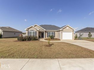 400 Tug Ct, Warner Robins, GA 31088