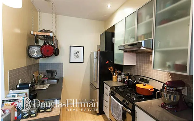 Rented by Douglas Elliman | media 21