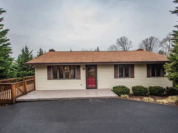 1616 Locke St, Salem, VA 24153