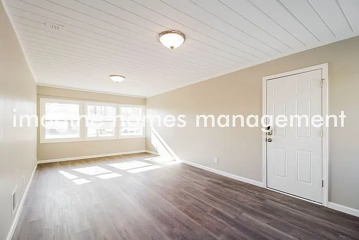 6126 Thole Rd — Photo 12