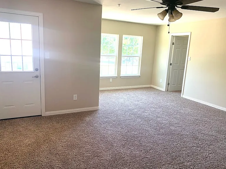 311 Milton St #3 — Photo 13