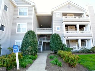 14303 Grape Holly Grv APT 14, Centreville, VA 20121