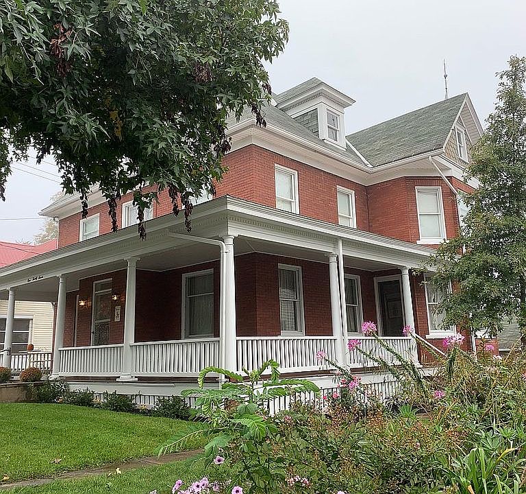 1st image of 127 E John St