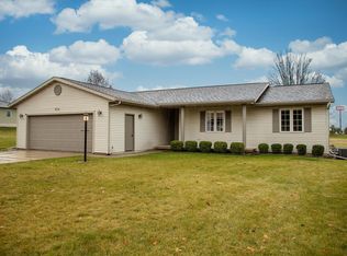434 Amber Ln, Elk Run Heights, IA 50707