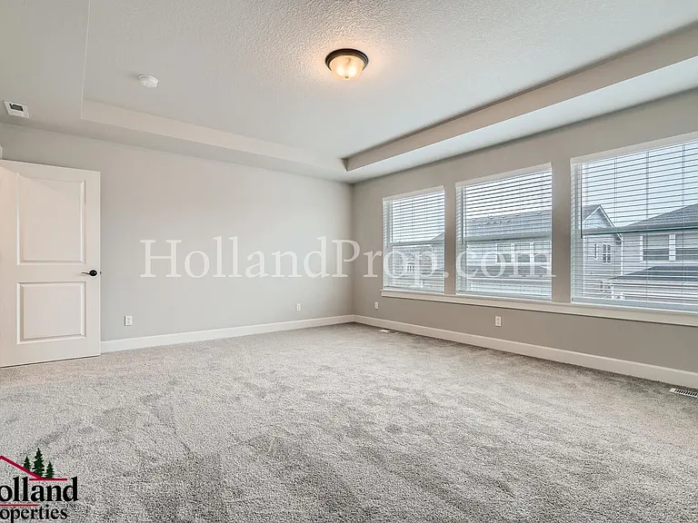 5981 SE Skylight St — Photo 15