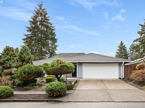 15726 SW Village Cir, Beaverton, OR 97007