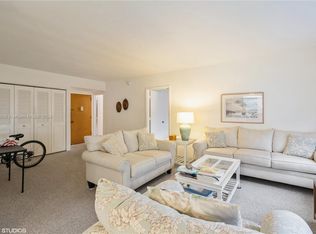 1060 92nd St APT 5, Bay Harbor Islands, FL 33154