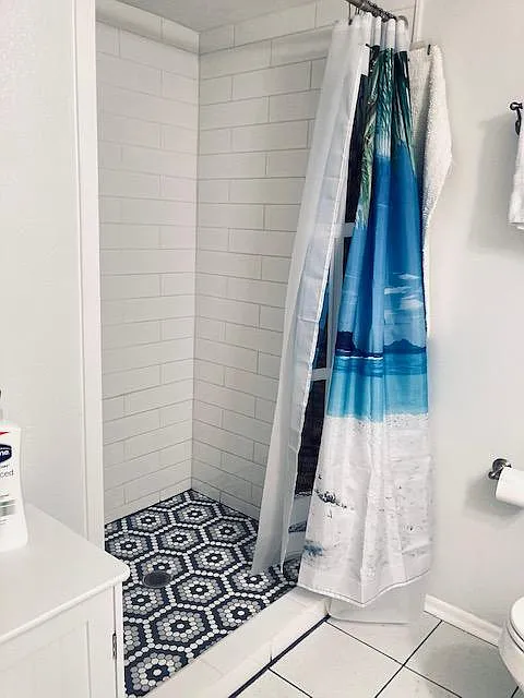 2 bed, 900 sqft, $1,800 — Photo 2