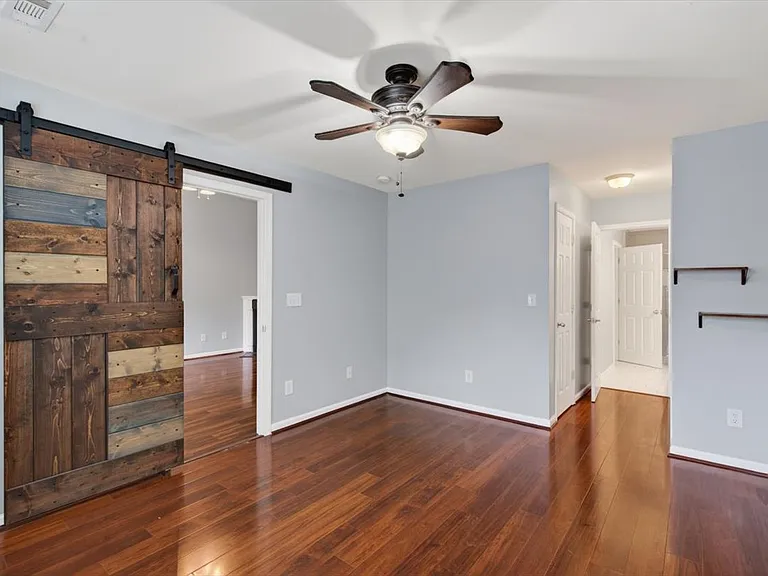 3445 Broadwick St — Photo 24