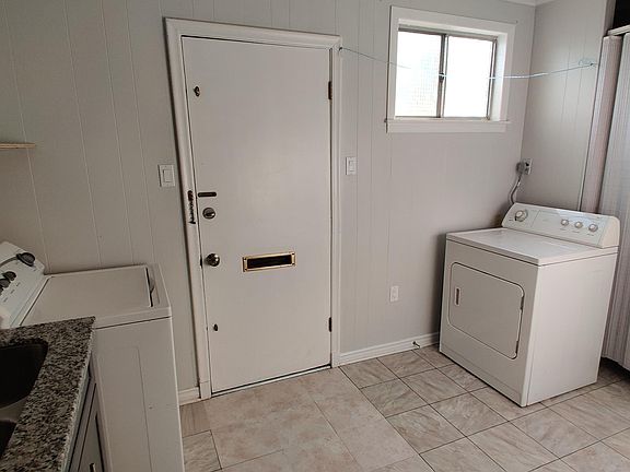 5th image of 3901 Cypress St #1/2