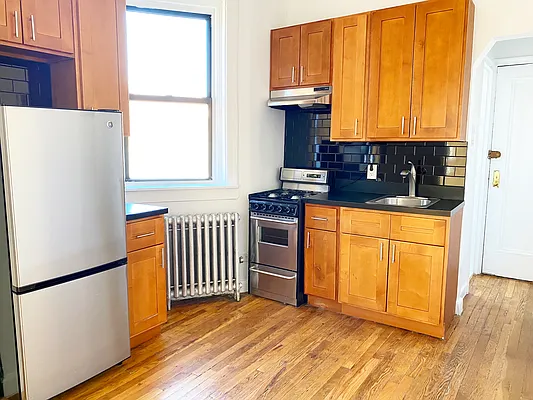 Rented by Waverly Realty Associates | media 15