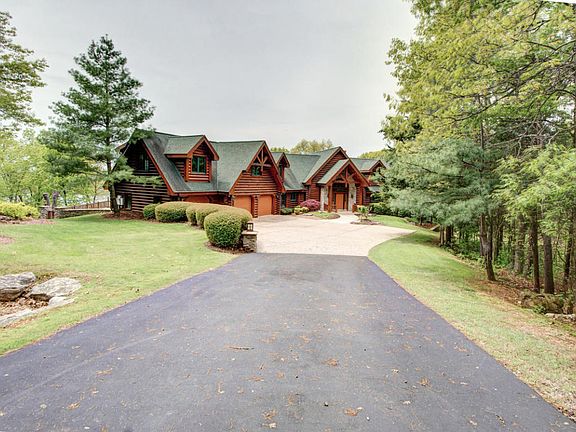 2nd image of 457 Hunters Glenn Ln