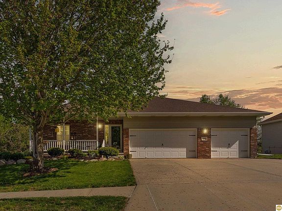 2nd image of 15842 Timberlane Dr