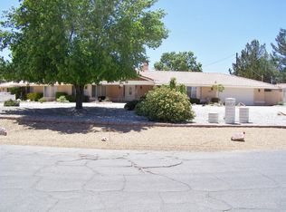 19225 Osceola Rd, Apple Valley, CA 92307
