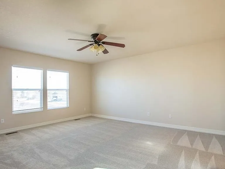 4026 Berwick Ln — Photo 12