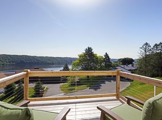 1010 3rd Ave S, Stillwater, MN 55082