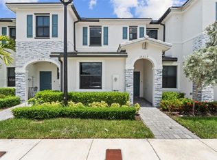 Pine Isle, Homestead, FL 33033