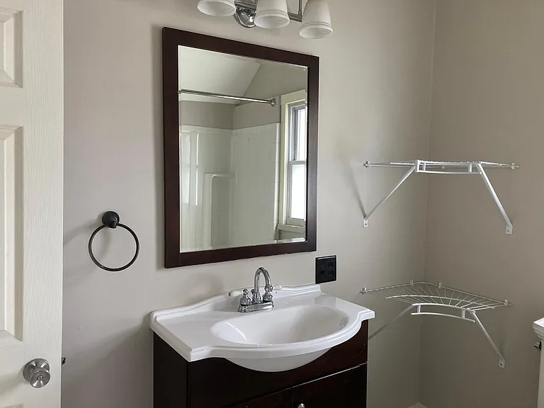 408 W Columbia Ave — Photo 8