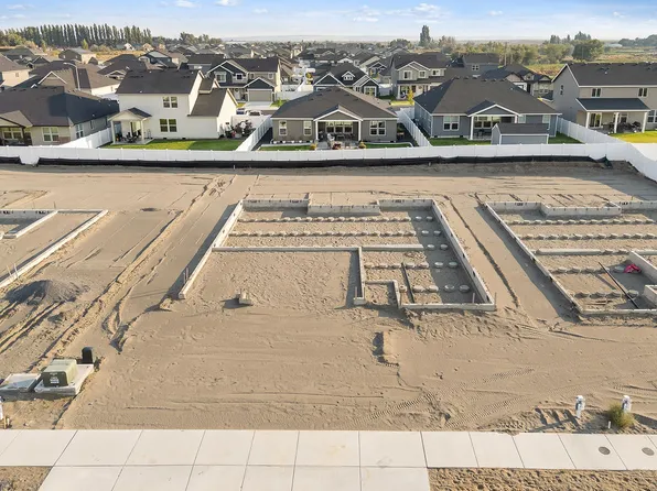 4745 W Thrush St, Moses Lake, WA 98837