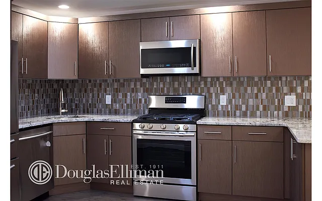 Rented by Douglas Elliman | media 19