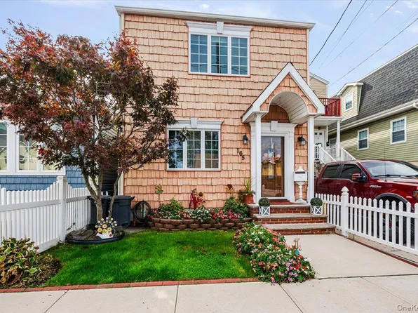 165 Davis Avenue, Inwood, NY 11096
