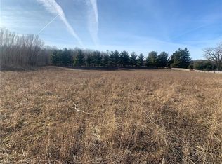 1272 Ridge Rd, Hinckley, OH 44233