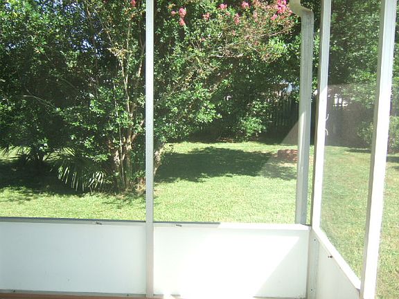 4th image of 9 N Lincoln Ave