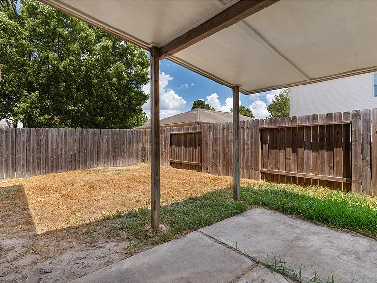 7814 Yaupon Ranch Ct — Photo 33