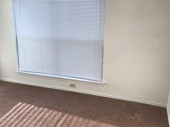 5th image of 704 W 21st St APT 306