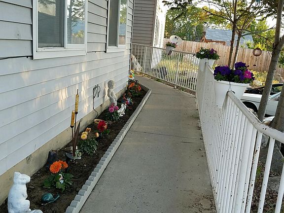 Entry walk to apartment
