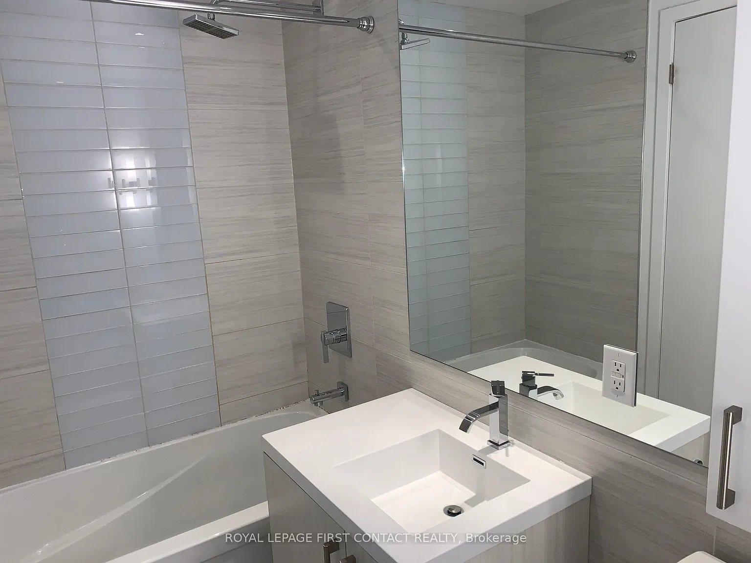 1 bed, $2,100 — Photo 4