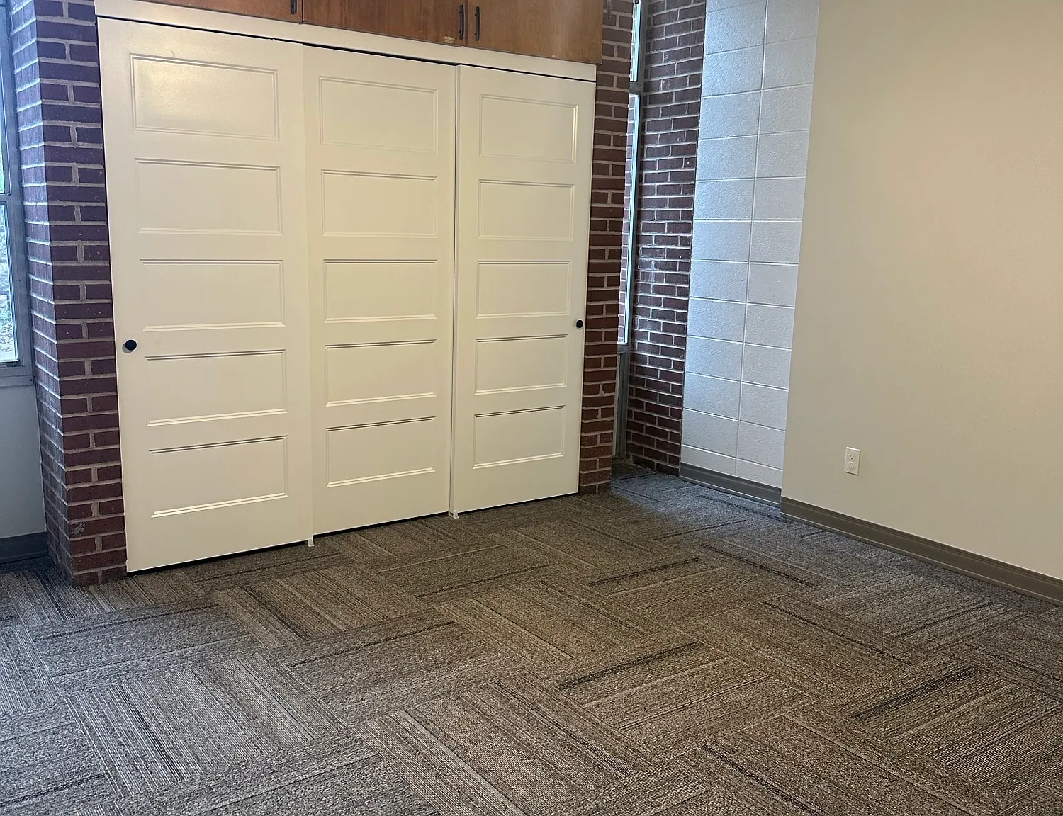 Rosedale Apartment — Photo 3