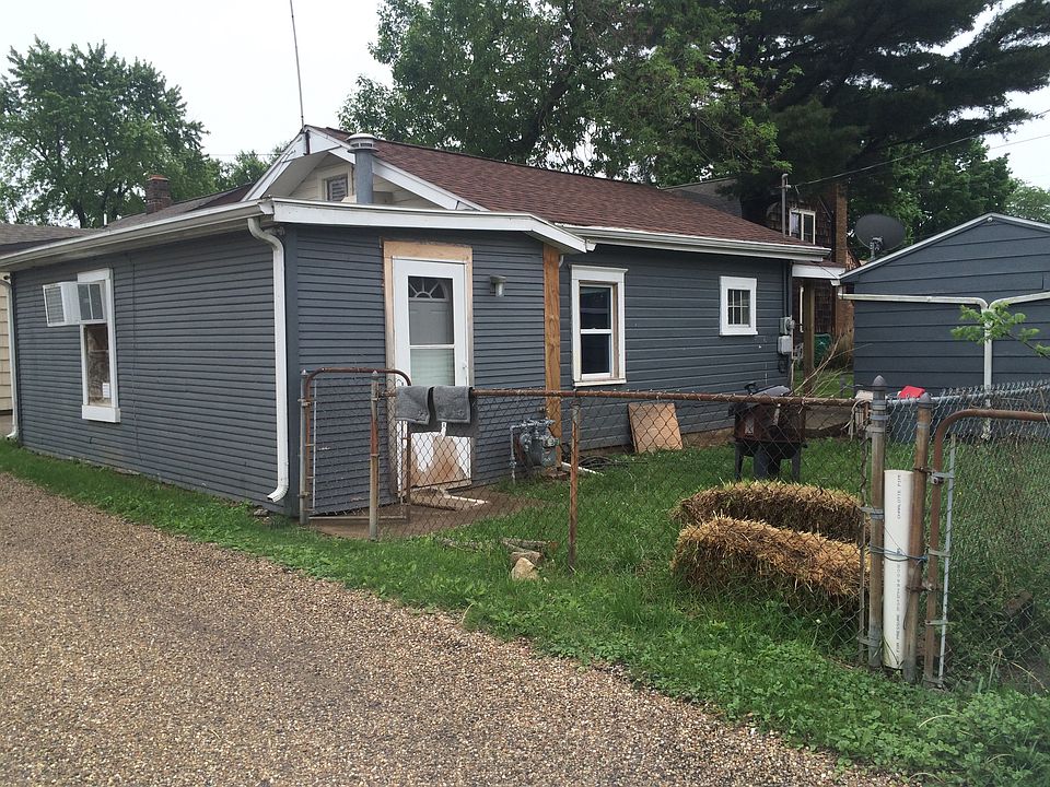 2nd image of 2217 W Barker Ave