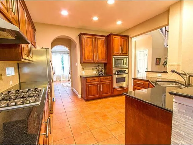 3746 Gentle Winds Ln — Photo 26