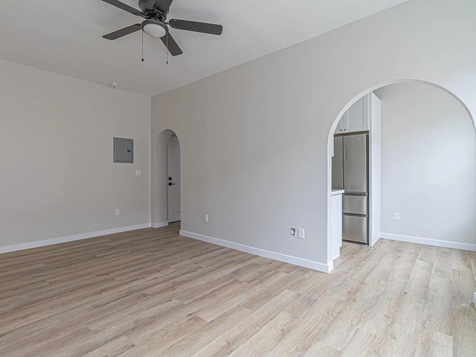 Studio, 524 sqft, $1,950 — Photo 4
