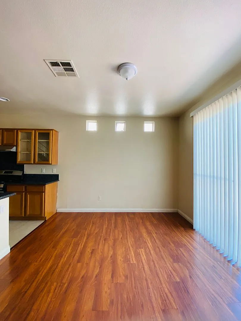 Gated Community, Beautiful 2 Story Home! One Bedroom Downstairs, Laminate Wood Flooring Throughou... — Photo 3