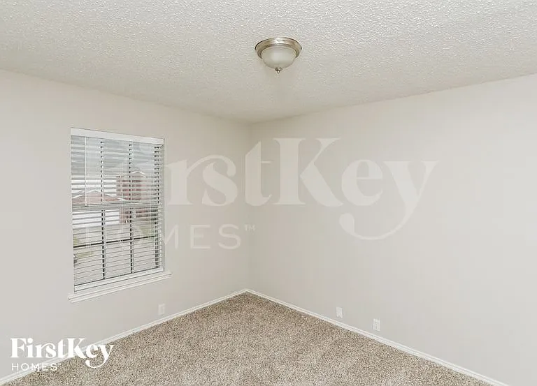 119 Amber Ridge Dr — Photo 11