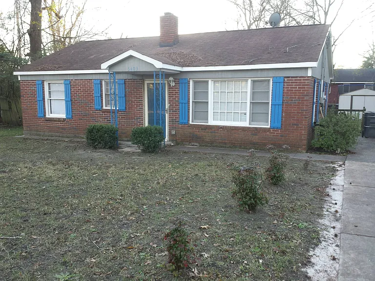 Front of house 5403 Torgerson