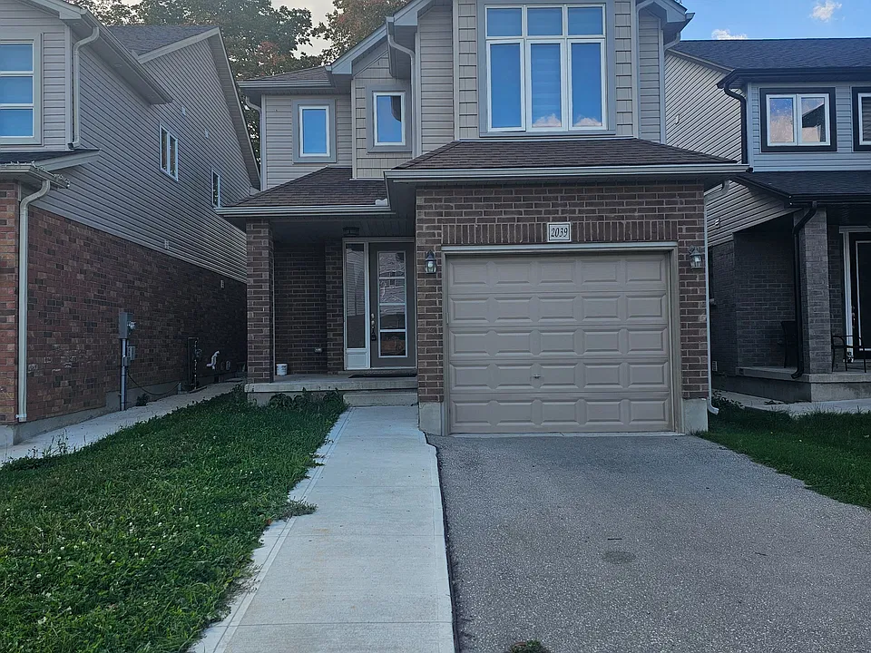 2039 Cedarpark Dr