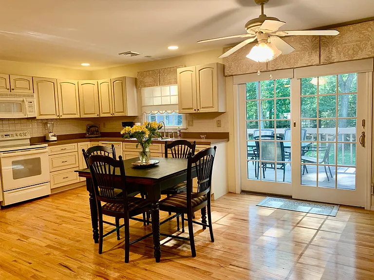 86 Krispin Ln #B — Photo 7