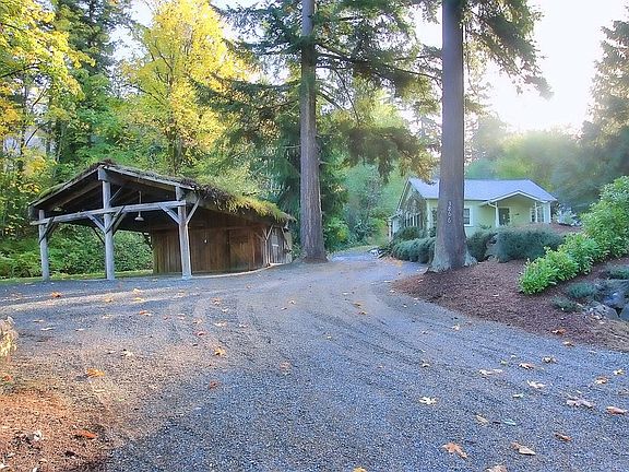 Driveway into Property