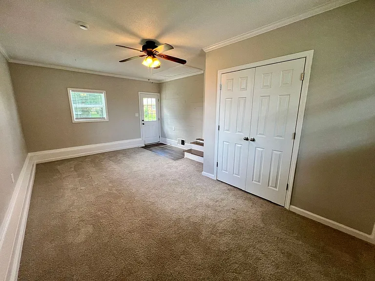 807 Peachtree St — Photo 13
