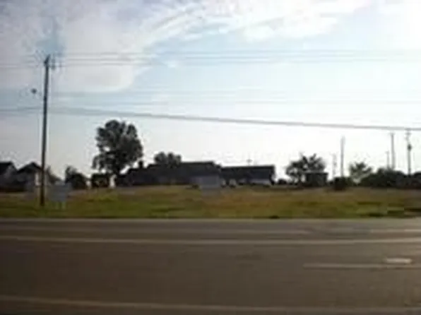 1950 Berryhill Rd, Cordova, TN 38016