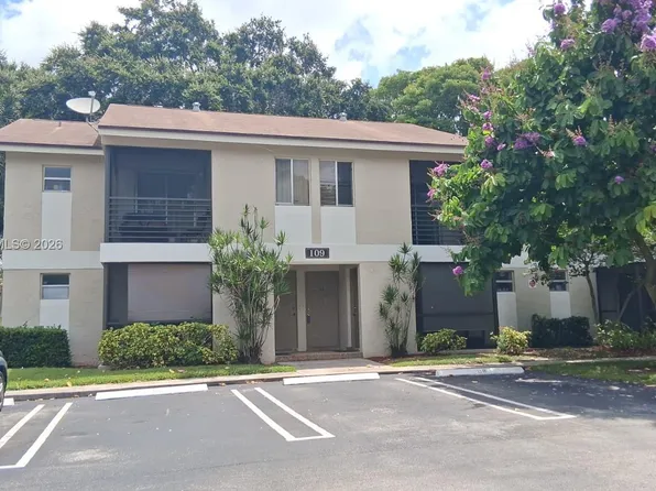 109 Gardens Dr APT 202, Pompano Beach, FL 33069