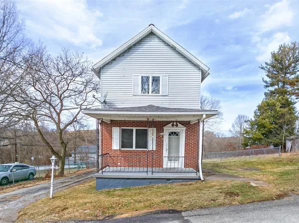 47 Church St, New Salem, PA 15468