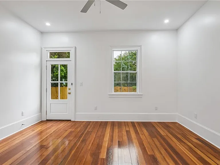 1421 Spain St — Photo 13