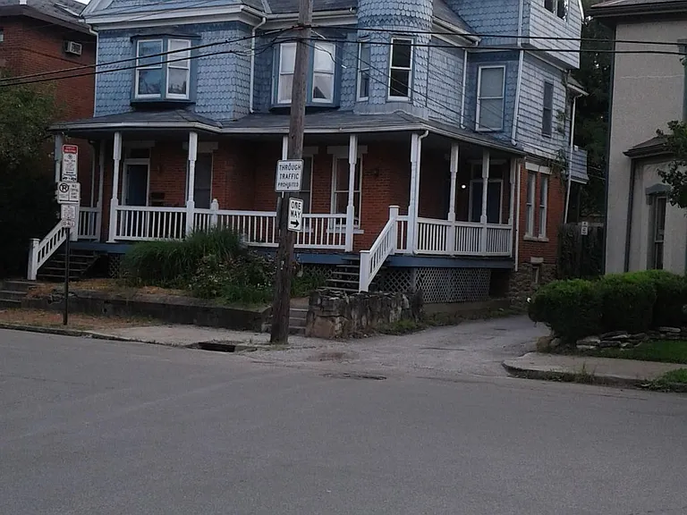 820 Kerr St — Photo 27