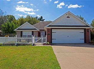 171 Carrington Ave, Springdale, AR 72764