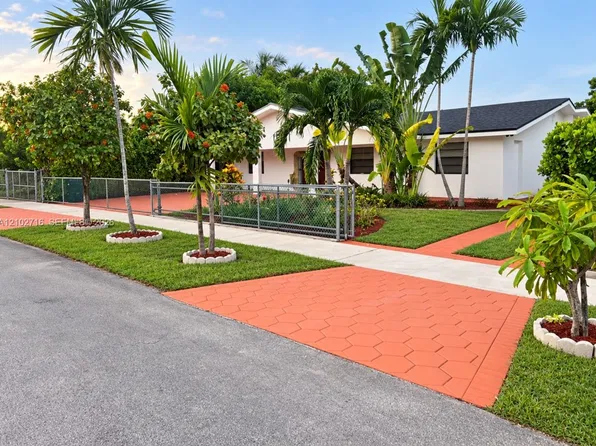 11461 SW 193rd St, Miami, FL 33157