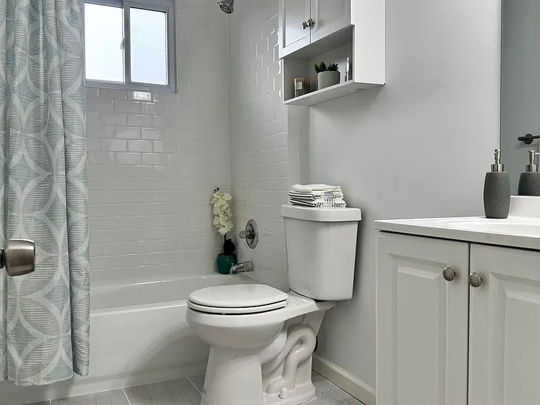 841 Chester Pike — Photo 3